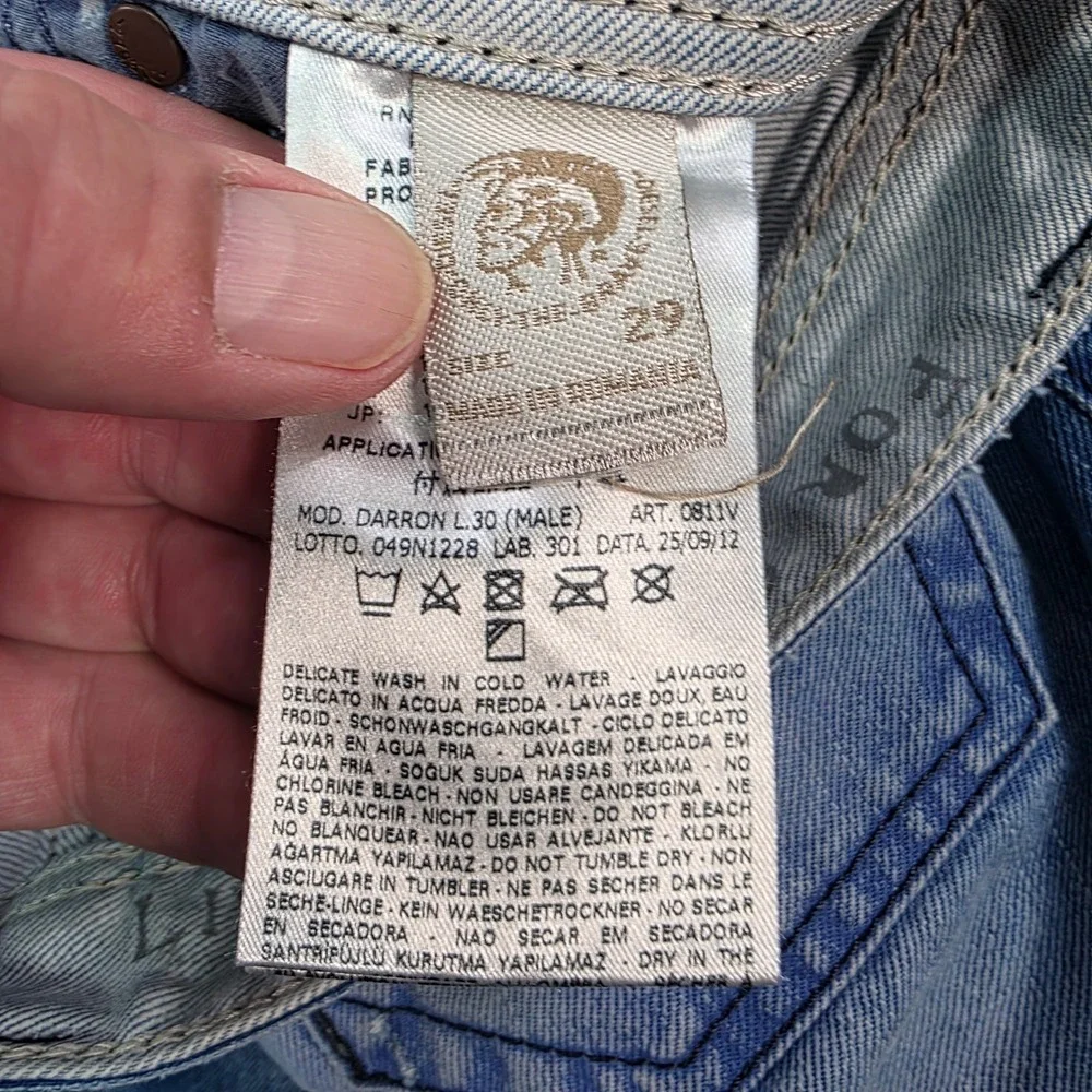Diesel Darron 0811V Jeans Mens 29x30 Slim Tapered Distressed Light‎ Wash Denim